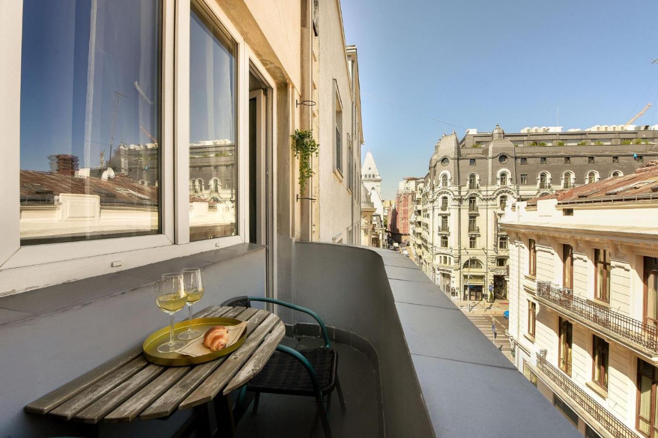 Stylish & Spacious Apartment Near The Old Town - A Touch Of History, A Dash Of Modernity Bucharest Luaran gambar
