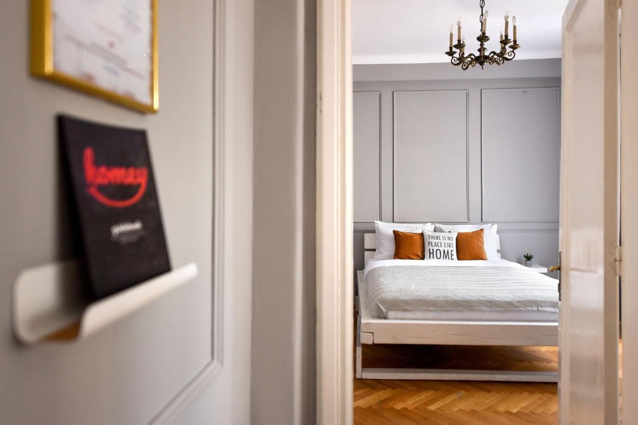 Stylish & Spacious Apartment Near The Old Town - A Touch Of History, A Dash Of Modernity Bucharest Luaran gambar